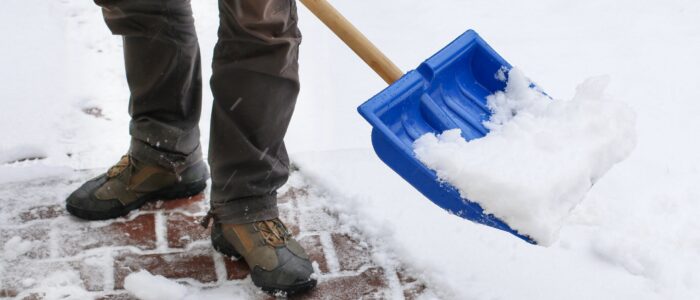 snow-sidewalk-clean-up